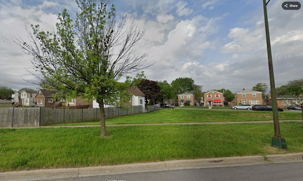 9021 S Colfax Avenue, Chicago, IL 60617 — exterior