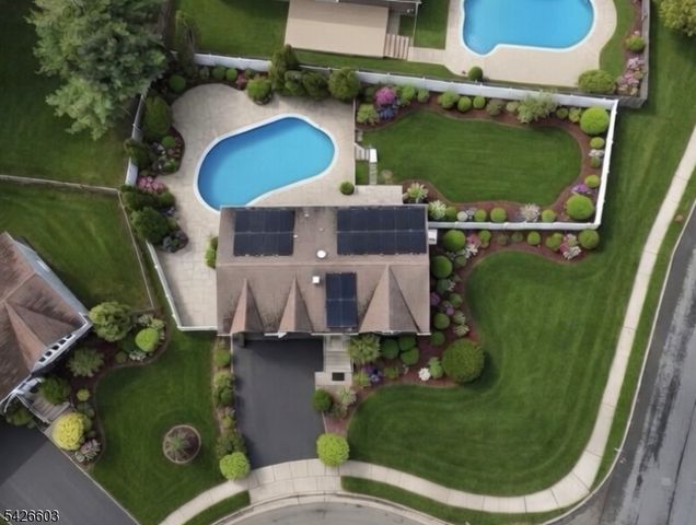 2 Marc Ct, Edison Twp., NJ 08820