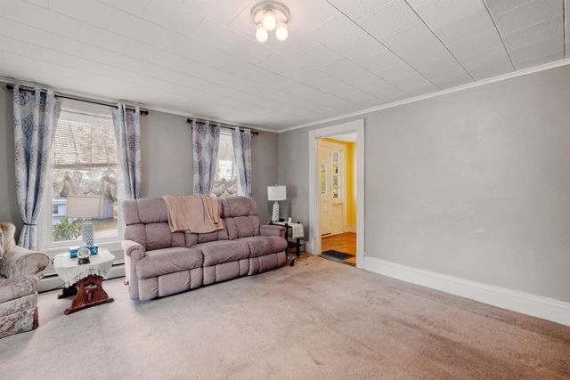 36 Dearborn Street, Belmont, NH 03220