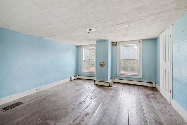 36 Dearborn Street, Belmont, NH 03220