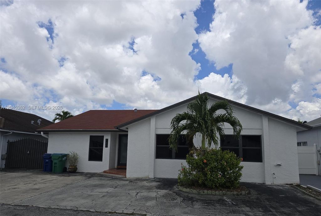 740 SW 99th Ct Circle 0, Miami, FL 33174