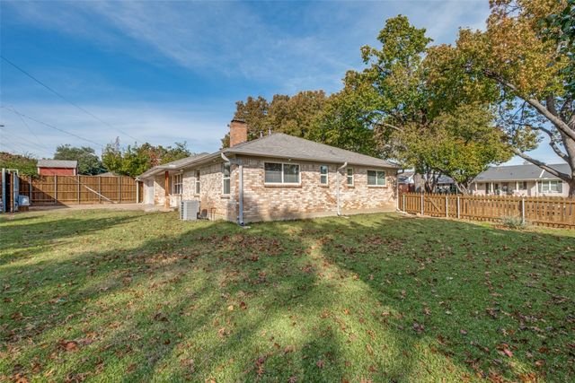 10430 Vistadale Drive, Dallas, TX 75238