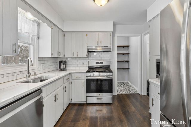 3665 Remembrance Road Nw, City Of Walker, MI 49534