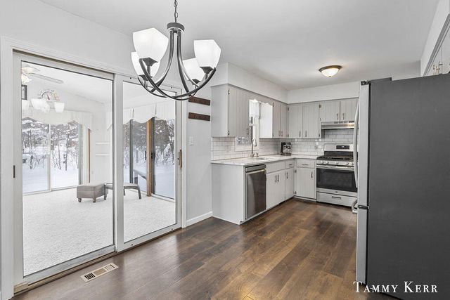 3665 Remembrance Road Nw, City Of Walker, MI 49534