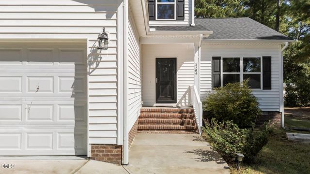 2504 Fleming Road, Fuquay Varina, NC 27526