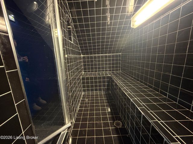 1774 Bolling Ave, Louisville, KY 40210