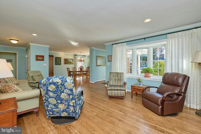 3032 CRANE DR, Falls Church, VA 22042