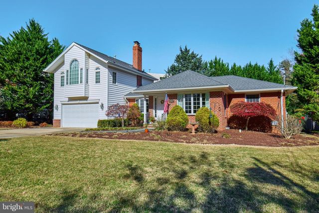 3032 CRANE DR, Falls Church, VA 22042