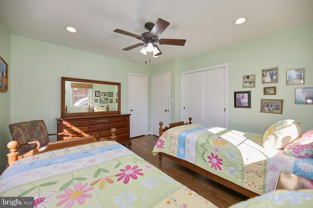 3032 CRANE DR, Falls Church, VA 22042