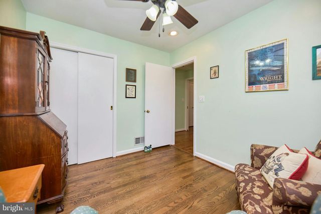 3032 CRANE DR, Falls Church, VA 22042