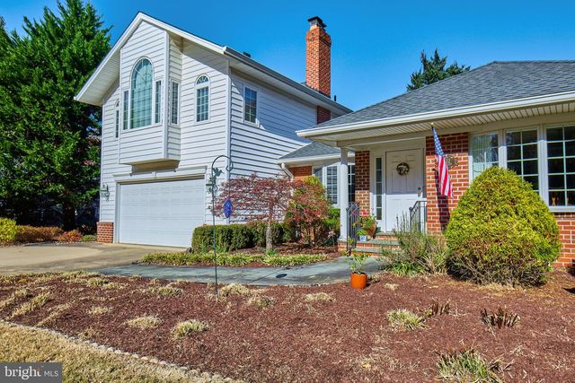 3032 CRANE DR, Falls Church, VA 22042