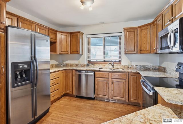 15217 Summerwood Drive, Omaha, NE 68137