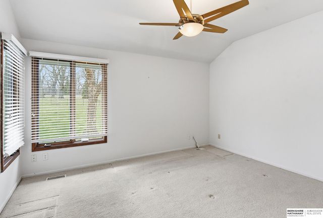 15217 Summerwood Drive, Omaha, NE 68137