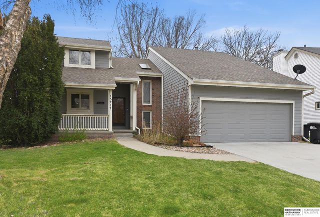 15217 Summerwood Drive, Omaha, NE 68137