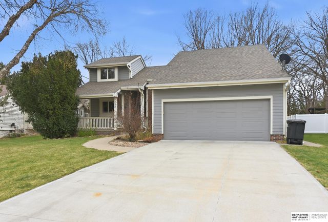 15217 Summerwood Drive, Omaha, NE 68137