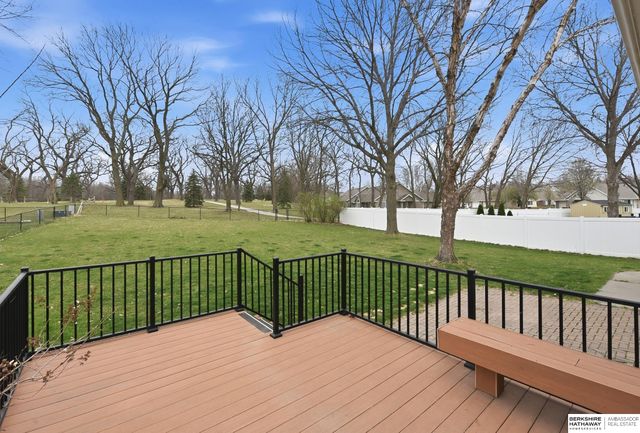 15217 Summerwood Drive, Omaha, NE 68137