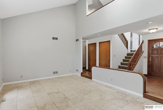 15217 Summerwood Drive, Omaha, NE 68137