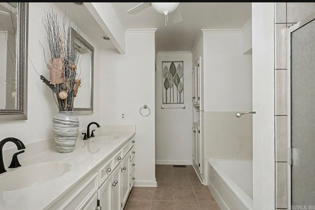 13 Jefferson Place, Pine Bluff, AR 71603