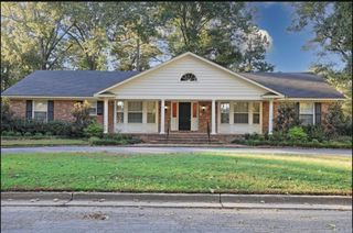 13 Jefferson Place, Pine Bluff, AR 71603