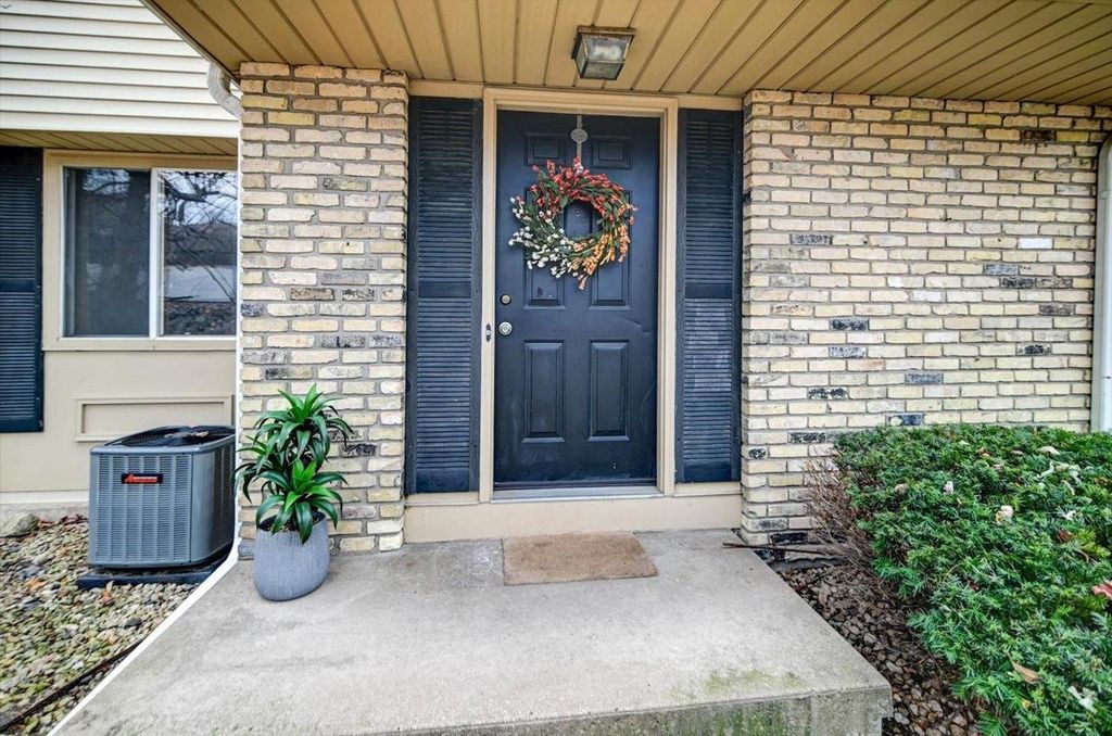 931 S Gammon Road, Madison, WI 53719