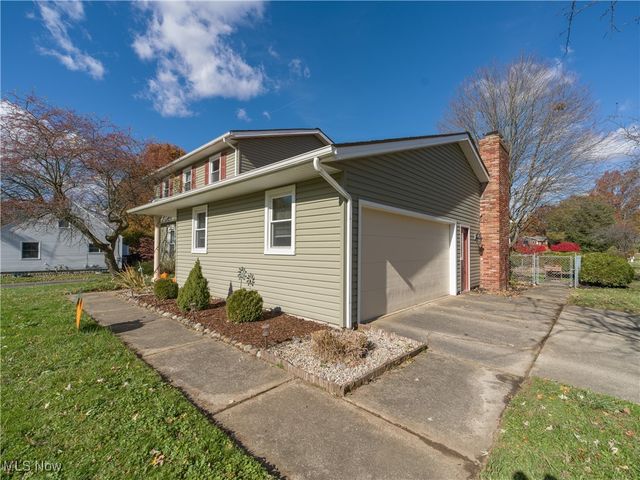 895 East Avenue, Tallmadge, OH 44278
