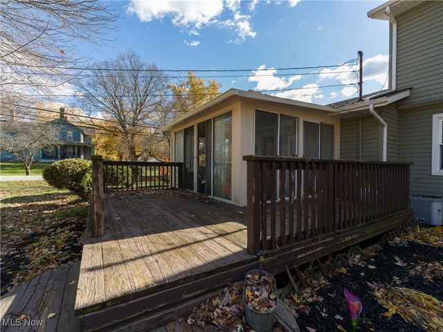 895 East Avenue, Tallmadge, OH 44278