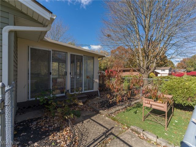 895 East Avenue, Tallmadge, OH 44278