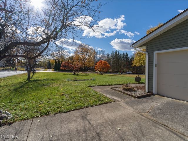 895 East Avenue, Tallmadge, OH 44278