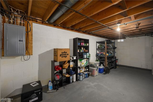 895 East Avenue, Tallmadge, OH 44278