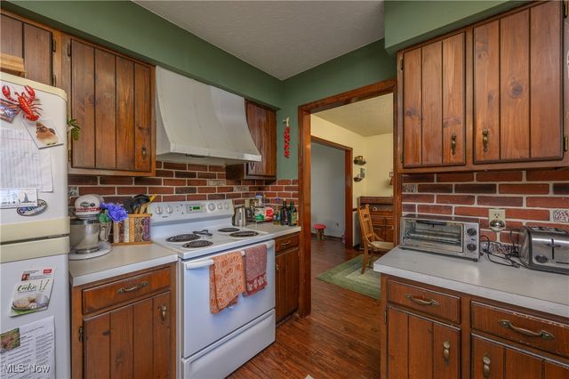 895 East Avenue, Tallmadge, OH 44278