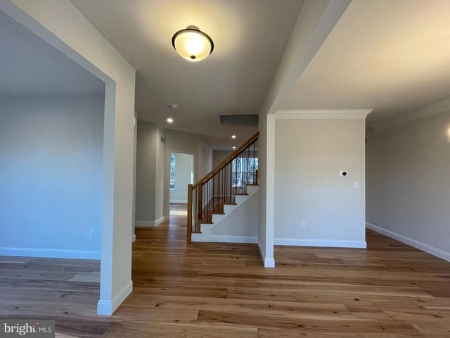 217 E BRANCH RD, Sellersville, PA 18960