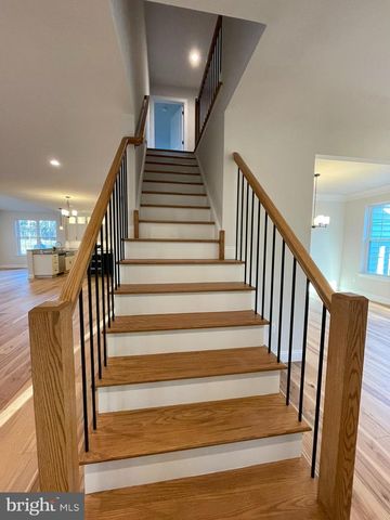 217 E BRANCH RD, Sellersville, PA 18960