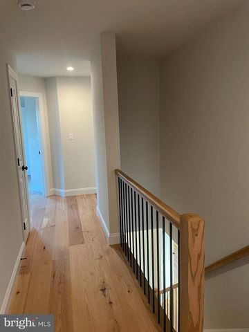 217 E BRANCH RD, Sellersville, PA 18960