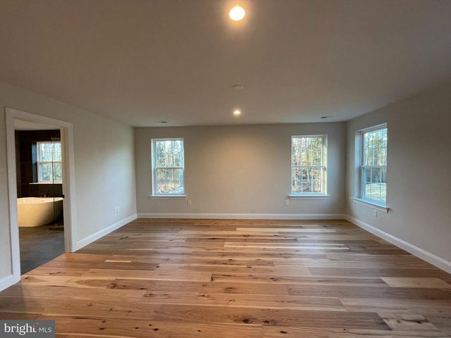 217 E BRANCH RD, Sellersville, PA 18960