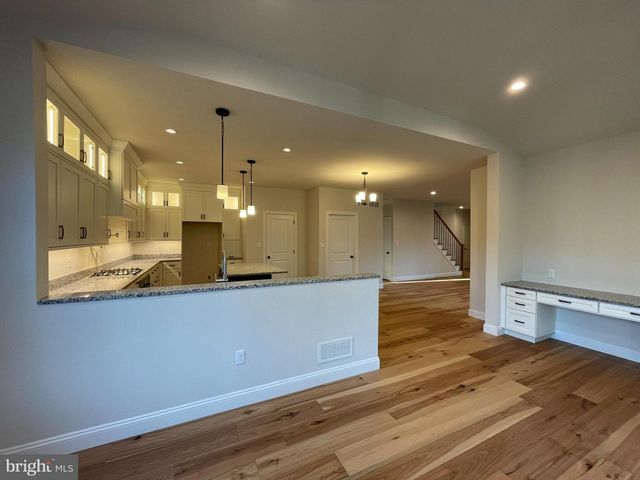 217 E BRANCH RD, Sellersville, PA 18960