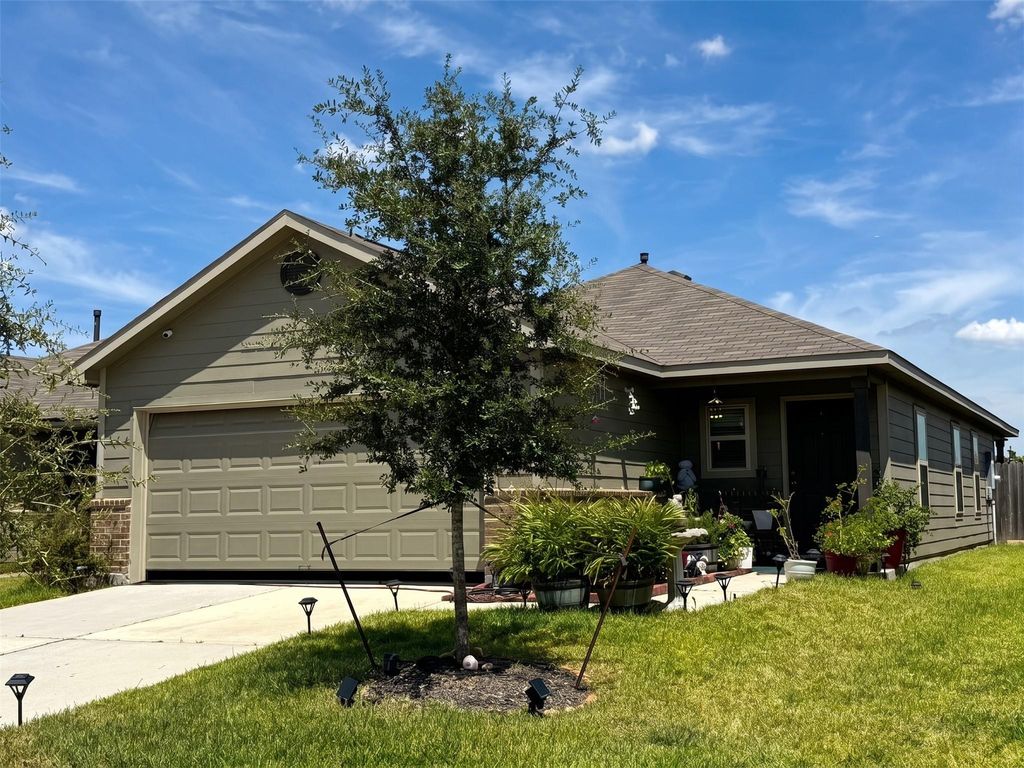 10642 Red Orchid Drive, Houston, TX 77016