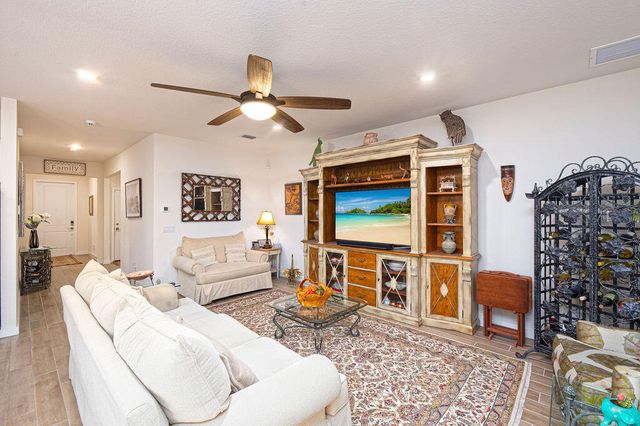 4480 NW Oakleaf Court, Jensen Beach, FL 34957