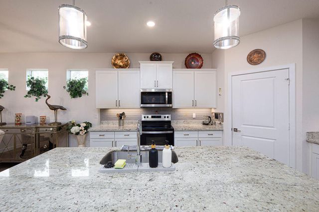 4480 NW Oakleaf Court, Jensen Beach, FL 34957