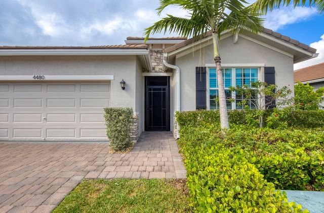 4480 NW Oakleaf Court, Jensen Beach, FL 34957