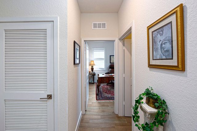 4480 NW Oakleaf Court, Jensen Beach, FL 34957