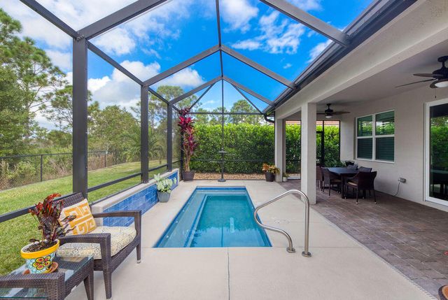 4480 NW Oakleaf Court, Jensen Beach, FL 34957