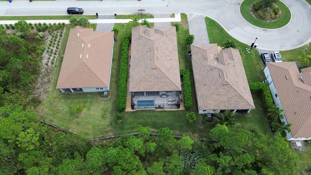 4480 NW Oakleaf Court, Jensen Beach, FL 34957