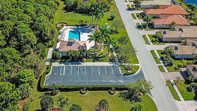 4480 NW Oakleaf Court, Jensen Beach, FL 34957