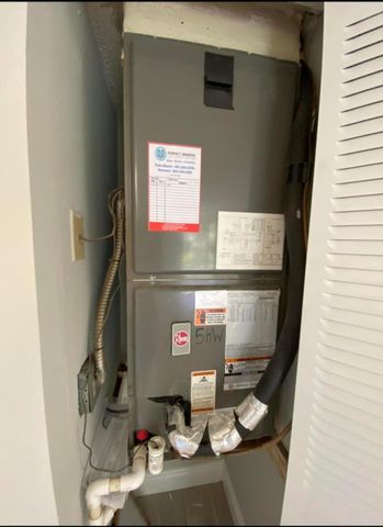 4700 Lucerne Lakes Boulevard 207, Lake Worth, FL 33467