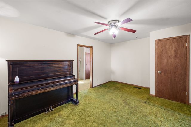 413 N Water Street, Cambridge, IA 50046