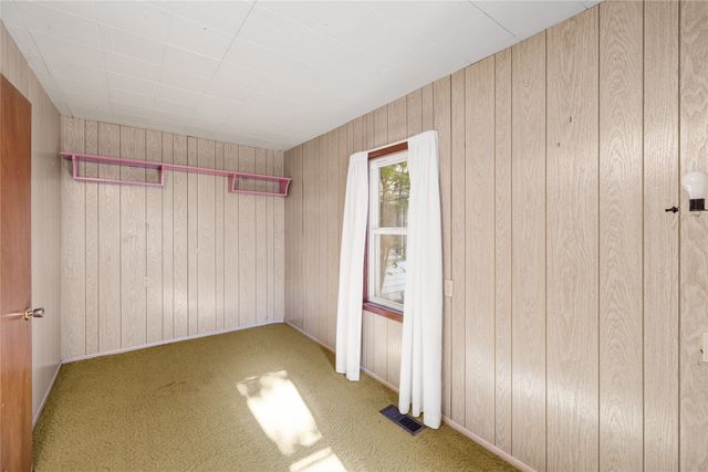 413 N Water Street, Cambridge, IA 50046