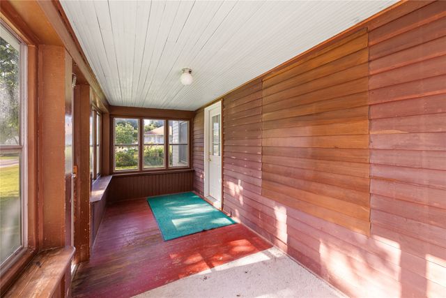 413 N Water Street, Cambridge, IA 50046