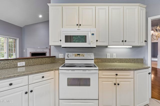 1833 Waters Edge Drive, Johnson City, TN 37604