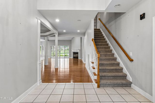 1833 Waters Edge Drive, Johnson City, TN 37604