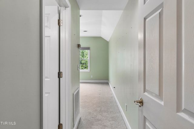 1833 Waters Edge Drive, Johnson City, TN 37604